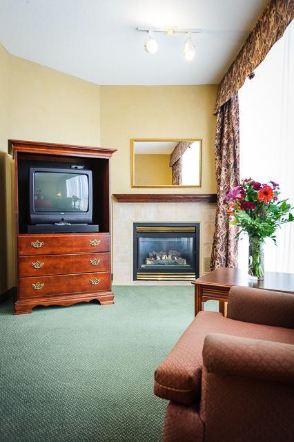 Peterborough Inn & Suites Hotel ห้อง รูปภาพ