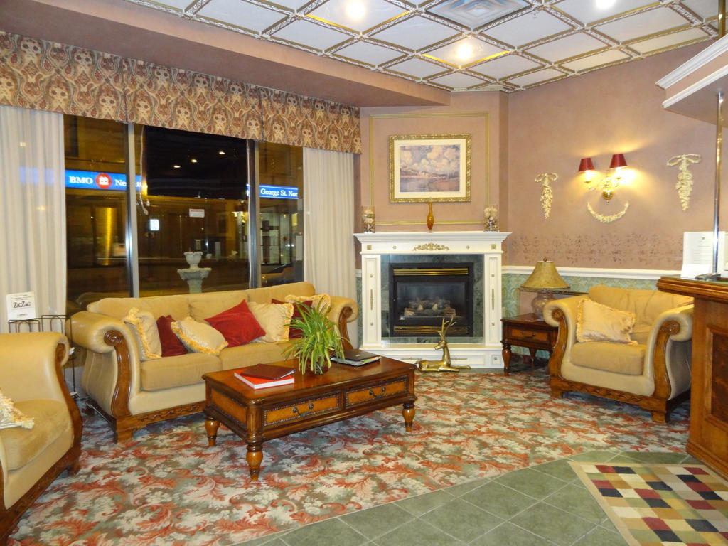 Peterborough Inn & Suites Hotel ภายนอก รูปภาพ